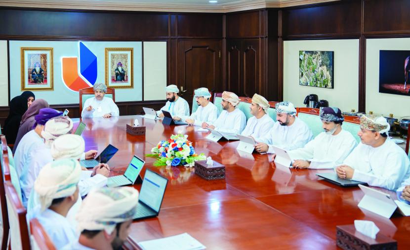 استعراض الموقف التنفيذي لانضمام "جامعة التقنية" إلى تصنيف "كيو إس" العالمي 