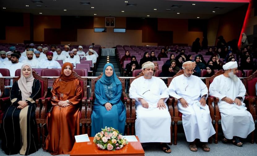 "ملتقى الإرشاد الاجتماعي" يرفع الوعي بأهمية التنشئة الاجتماعية السليمة للطلبة 