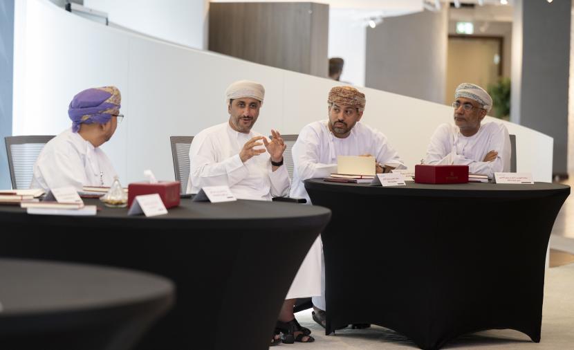 "الأكاديمية السلطانية" تناقش التوجهات المستقبلية لتعزيز منظومة العمل المحلي 