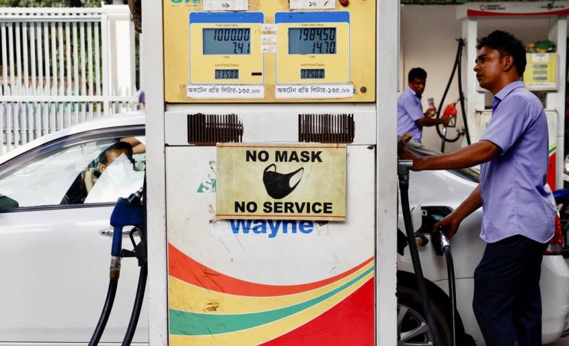 بنجلاديش تقلص ساعات العمل لتوفير الطاقة في ظل أزمة الشرق الأوسط 