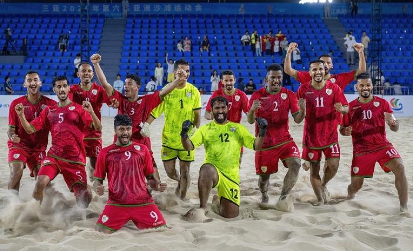 منتخب الطائرة يتأهل للدور الثاني و"القدم" يلاقي الصين غدا ضمن منافسات "الألعاب الآسيوية الشاطئية" 