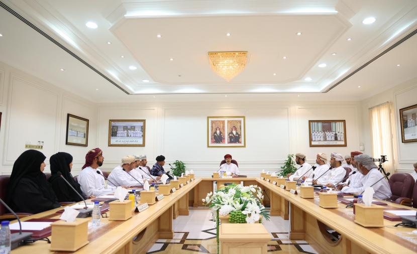 "بلدي البريمي" يستعرض الجهود الميدانية للحد من آثار الحالة الجوية 