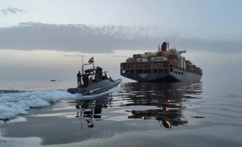 إيران تذل أمريكا 