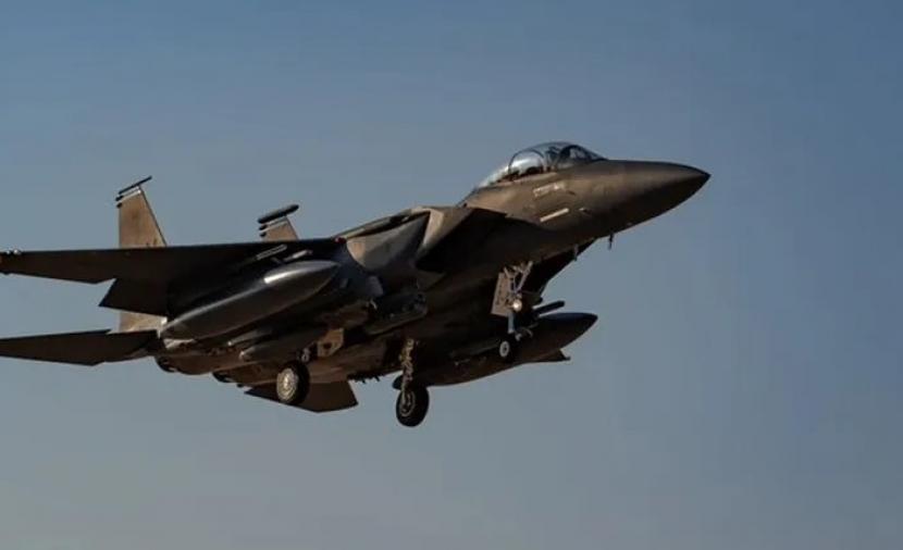 ترامب يهدد بسجن صحفي بسبب "خبر مسرب" بشأن إسقاط المقاتلة 