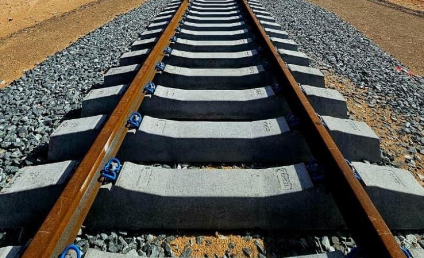 إنجاز 40% من مشروع السكك الحديدية بين سلطنة عُمان والإمارات 