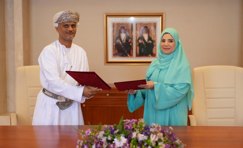 "التعليم" توقع برنامجا لدعم الفعاليات والأنشطة الكشفية والإرشادية 