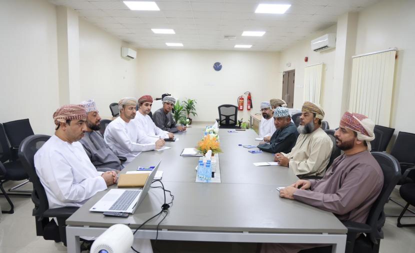 إدارة المركز الرياضي بالعوابي تستعرض الرؤية الجديدة 