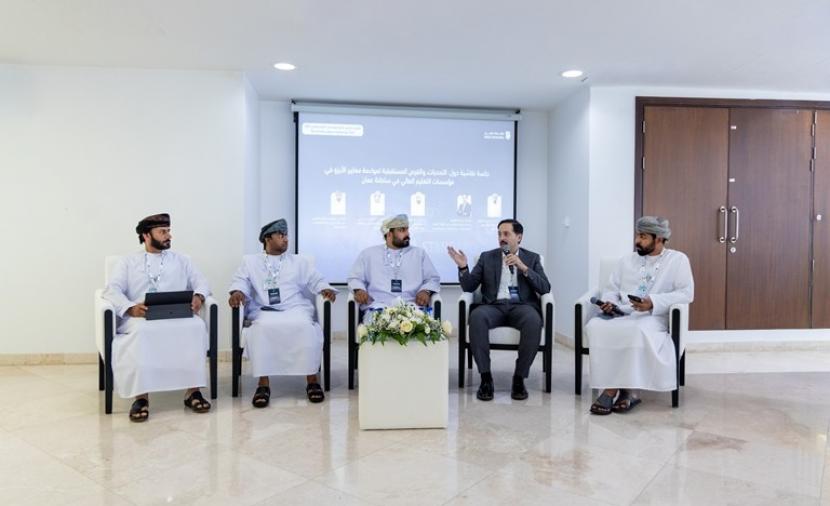 "ملتقى الإداريين" يناقش في جامعة صحار جهود تعزيز التميز المؤسسي 