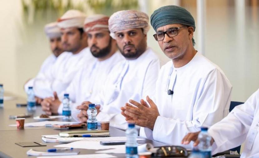 إطلاق برنامج صيفي لتدريب طلبة جامعة السلطان قابوس في المنطقة الاقتصادية بالدقم