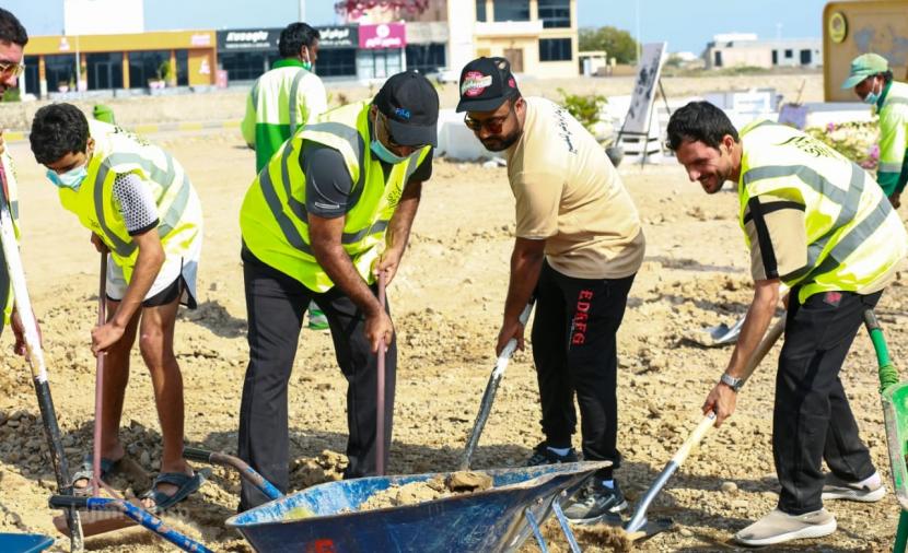 "فزعة شباب صحار".. مبادرة نوعية تترجم قيم التكاتف المجتمعي في مواجهة التحديات 