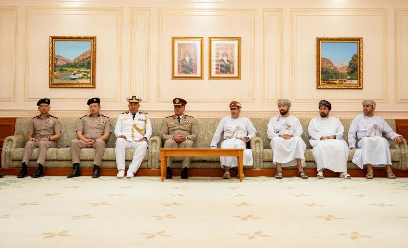 وفد الأكاديمية العسكرية المصرية يتعرف على أدوار "الشورى" 