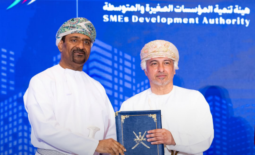 البنك الوطني العماني يوقع اتفاقية مع 