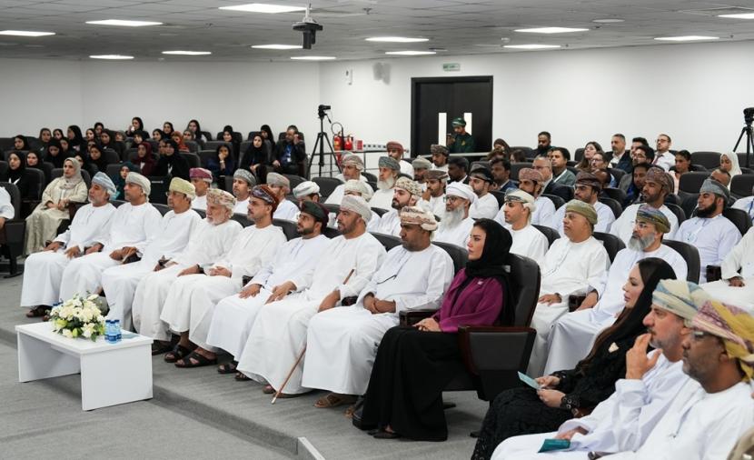 مناقشة 100 ورقة علمية في مؤتمر دولي بجامعة مسقط حول الهندسة المستدامة 