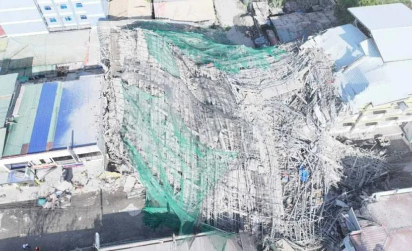 بالفيديو.. انهيار مبنى من 9 طوابق فوق عشرات العمال بالفلبين
