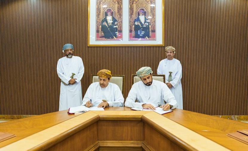 الظاهرة تعتمد نظام إدارة الوثائق الخصوصية لتعزيز الحوكمة المؤسسية 