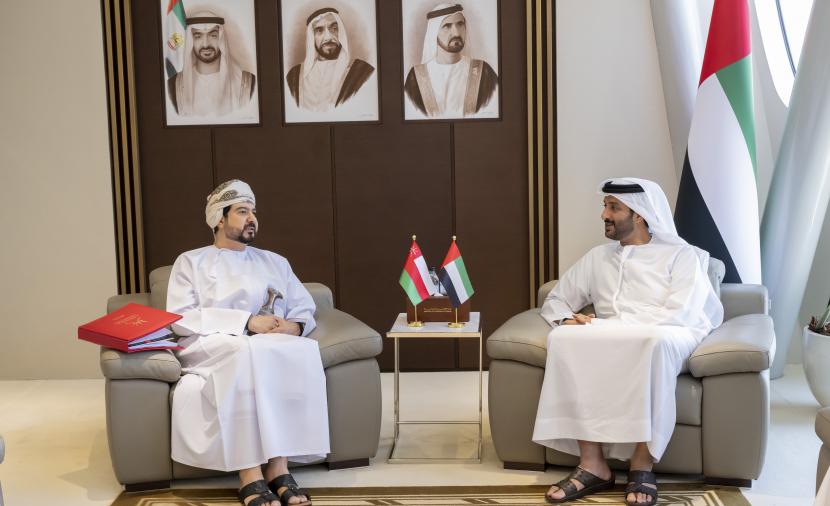 بحث فرص الاستثمار الجديدة بين عُمان والإمارات #عاجل 