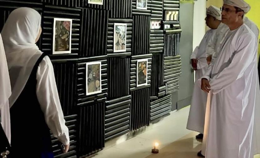 معرض فني لاستعراض الإبداعات الطلابية في مدرسة وادي بني هني بالرستاق 