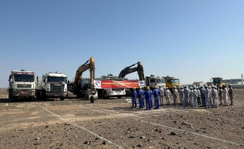 سلطنة عُمان تحتضن مشروعا استراتيجيا لإنتاج مواد بطاريات الليثيوم أيون