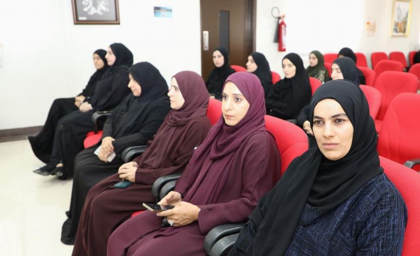 "تعليمية الداخلية" تكرم المجيدين في المبادرات التربوية 