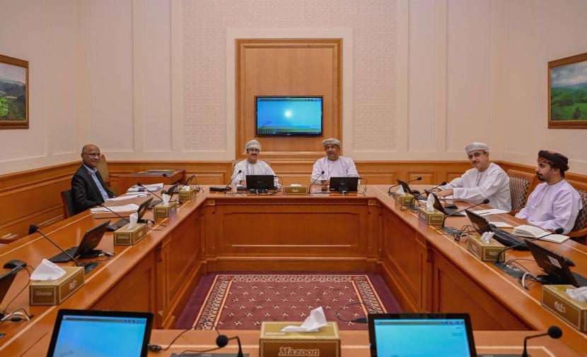 مناقشة المسودة الأولية لدراسة "سياسات سوق العمل" بمجلس الدولة 