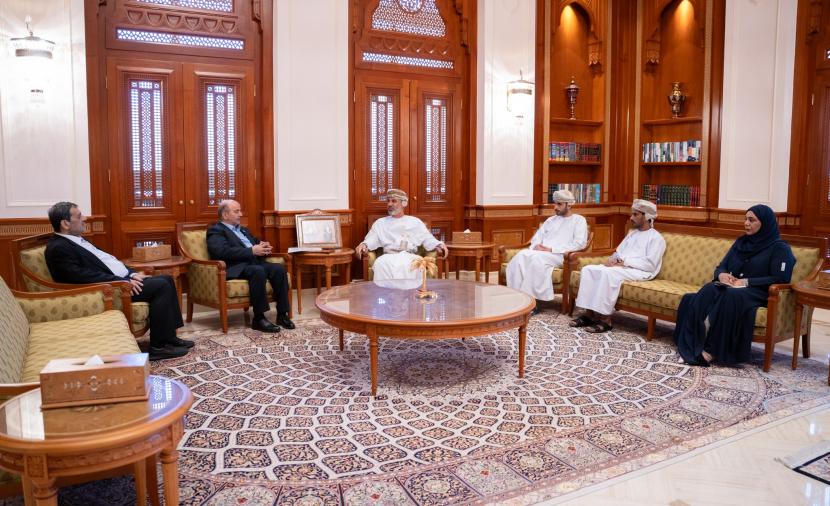 رئيس مجلس الشورى يناقش التعاون مع الأمين العام للجمعية البرلمانية الآسيوية 