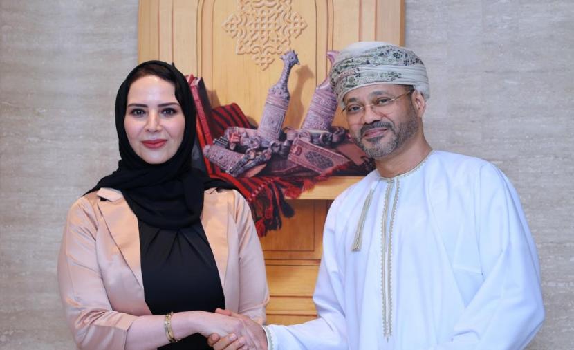بدر البوسعيدي يشيد بدور جمعية الصداقة العُمانية – البحرينية في تعزيز العلاقات بين البلدين