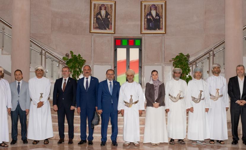 جامعة السلطان قابوس تبحث آفاق التعاون الأكاديمي مع "يلدز التركية" 
