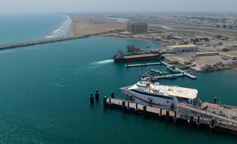 250 ألف راكب على متن "الوطنية للعبارات" في 2025