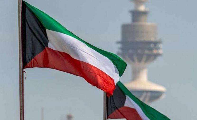 الكويت تتصدى لأهداف جوية معادية