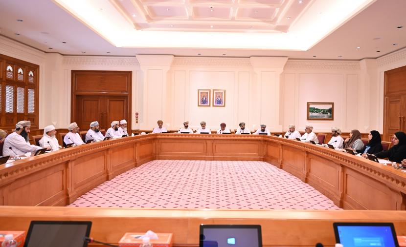 "إعلام الشورى" تناقش آراء المعنيين حول "المراكز ال