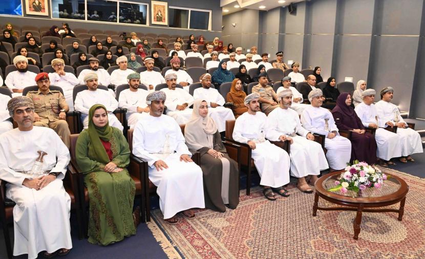 "المنتدى العلمي" يستشرف آفاق المواطنة الرقمية في التحولات المتسارعة 