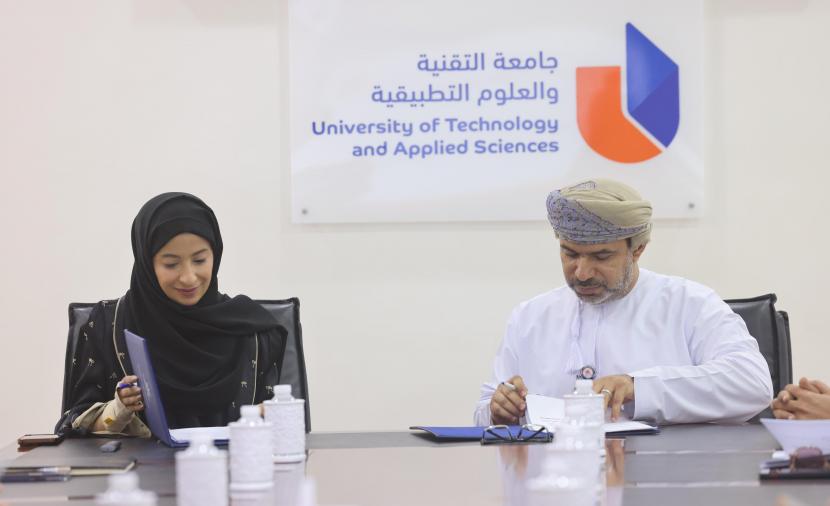 برنامج تعاون بين "تربية الرستاق" و"الخدمات الصحية" بجنوب الب
