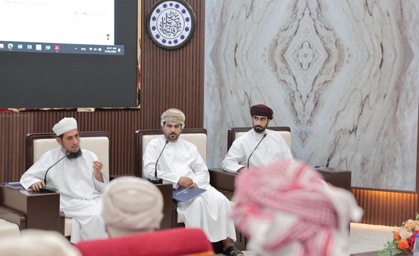 الوقوف على تحديات القطاع اللوجستي في الظاهرة وجهود تعزيز التنافسية 