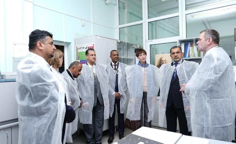 الوفد العُماني يطلع على التجربة البيلاروسية في مجالات الإنتاج الزراعي والغذائي والبحث العلمي