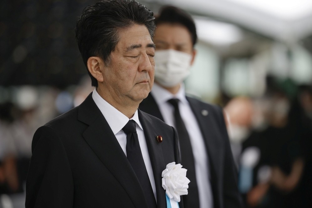 رئيس وزراء اليابان.jpeg