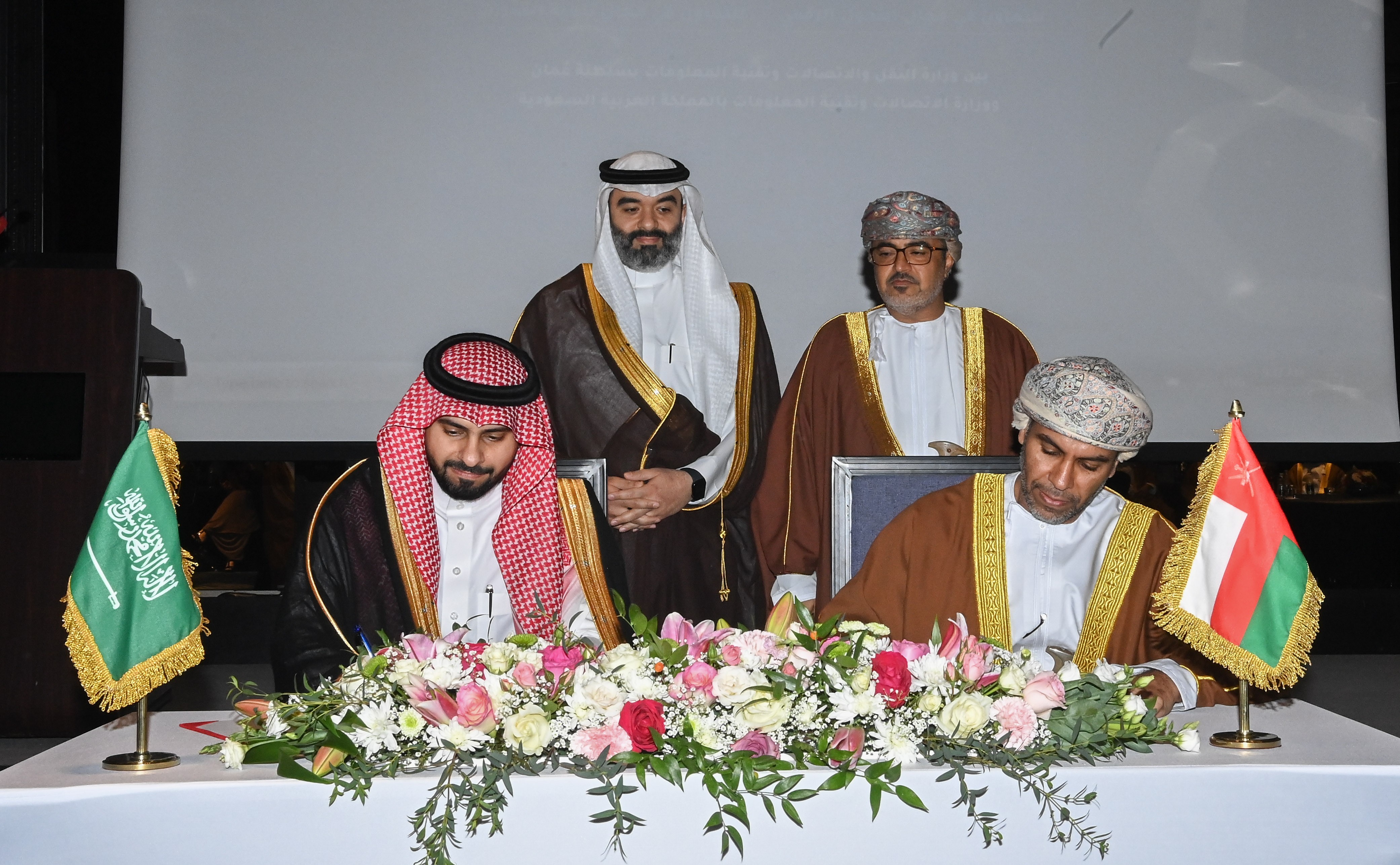 وفد سعودي في عمان (5).jpg