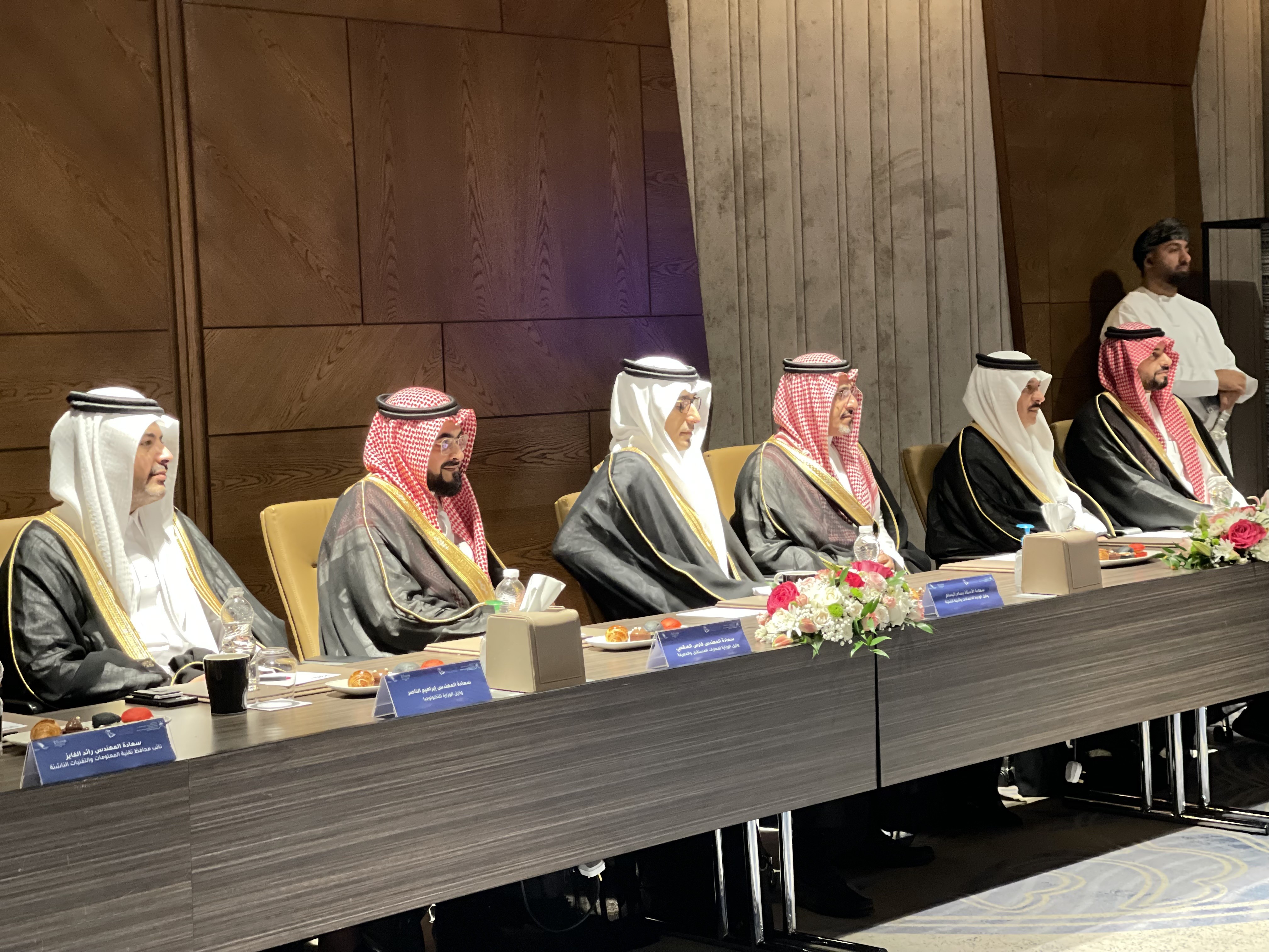 وفد سعودي في عمان (3).jpg