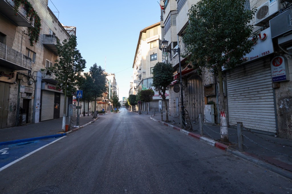 000_347F888.jpg