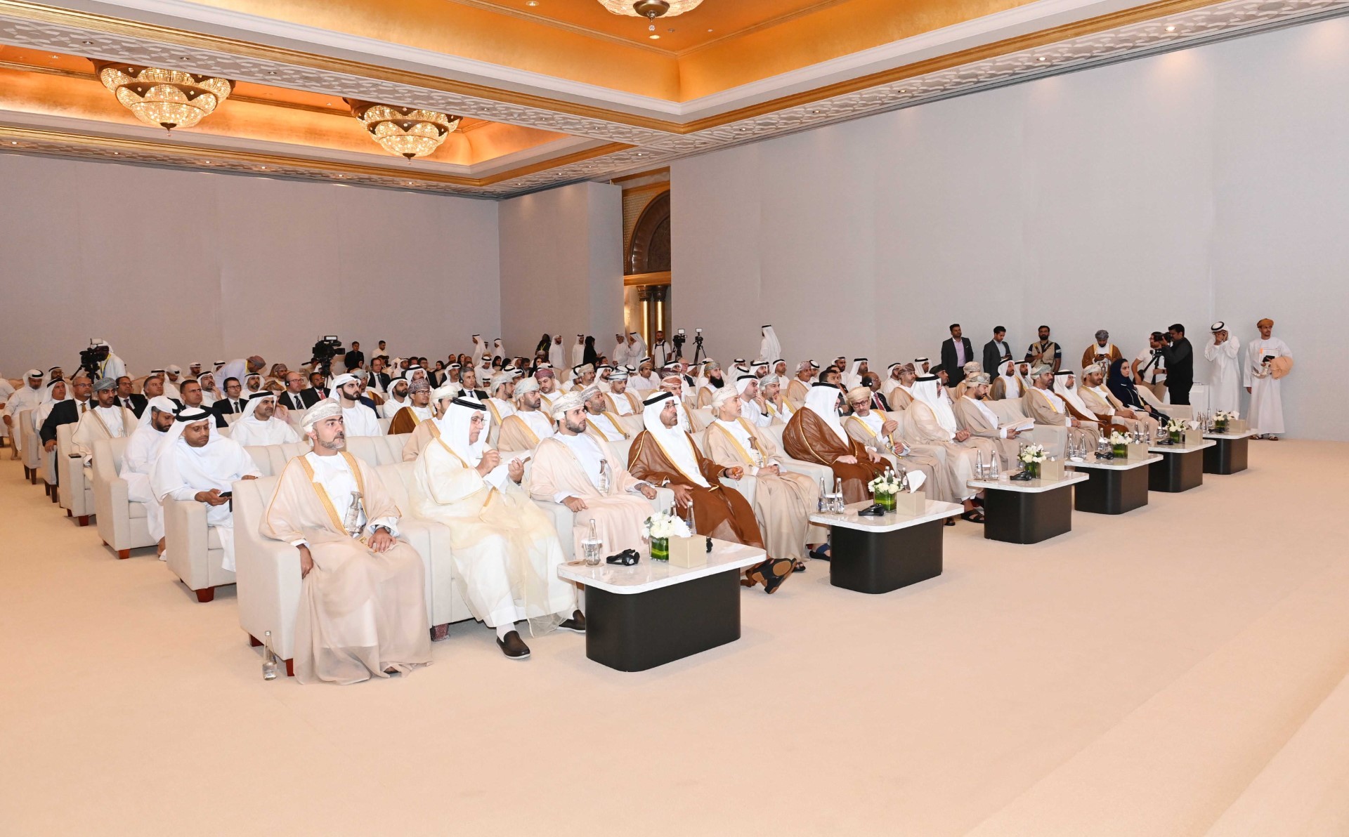 المنتدى الاستثماري الإماراتي العُماني المشترك  (6).jpg