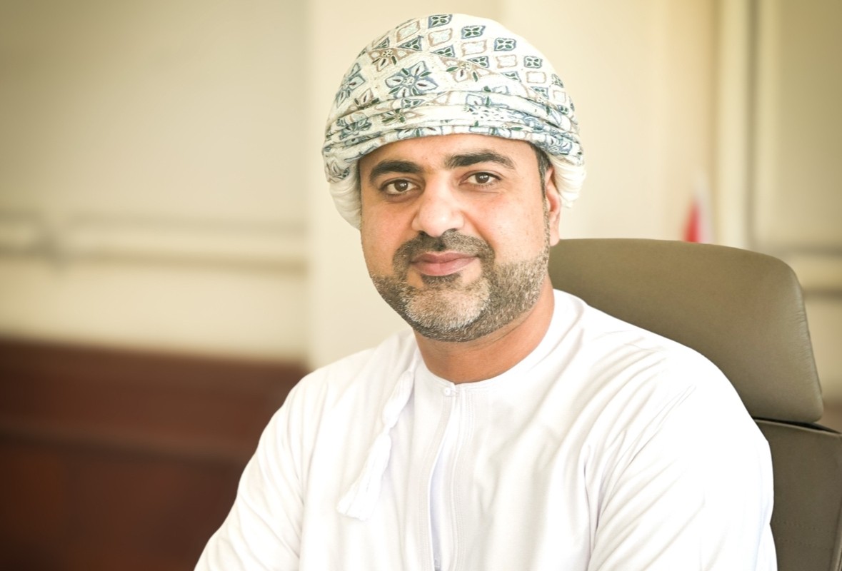 محمود بن عبدالله العويني أمين عام وزارة المالية.PNG