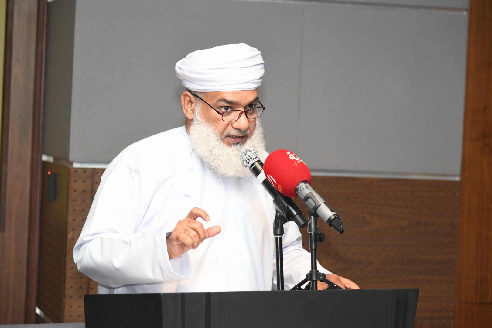 د. حميد النوفلي.jpeg
