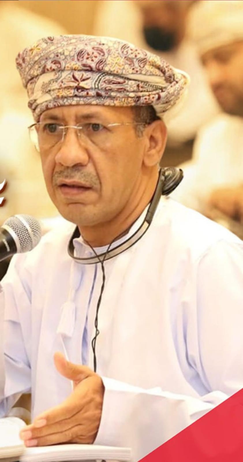 محمد الشكيري.jpg