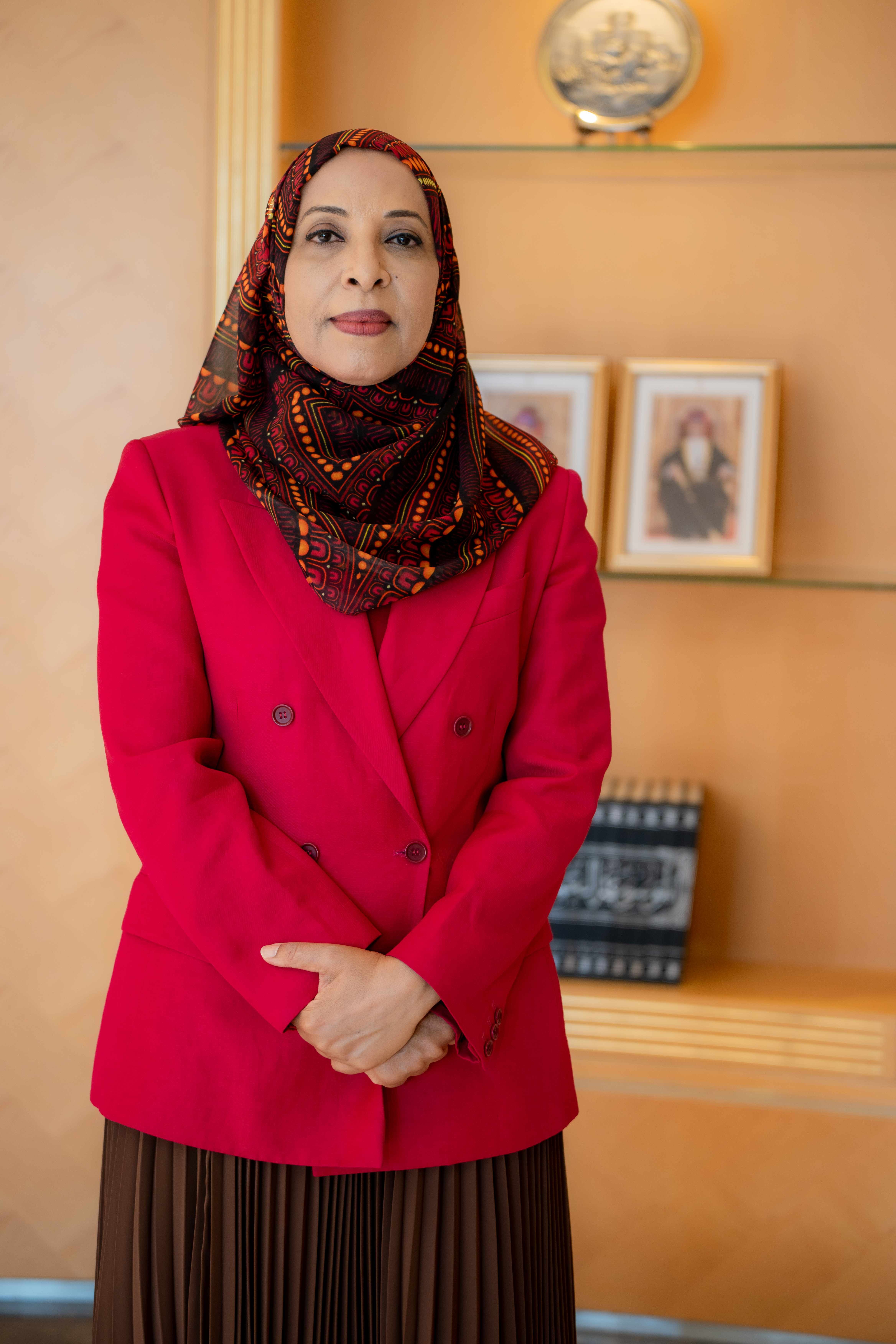 د. مديحة الشيبانية.jpg