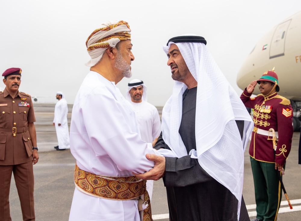وصول محمد بن زايد صلالة (1).jpg