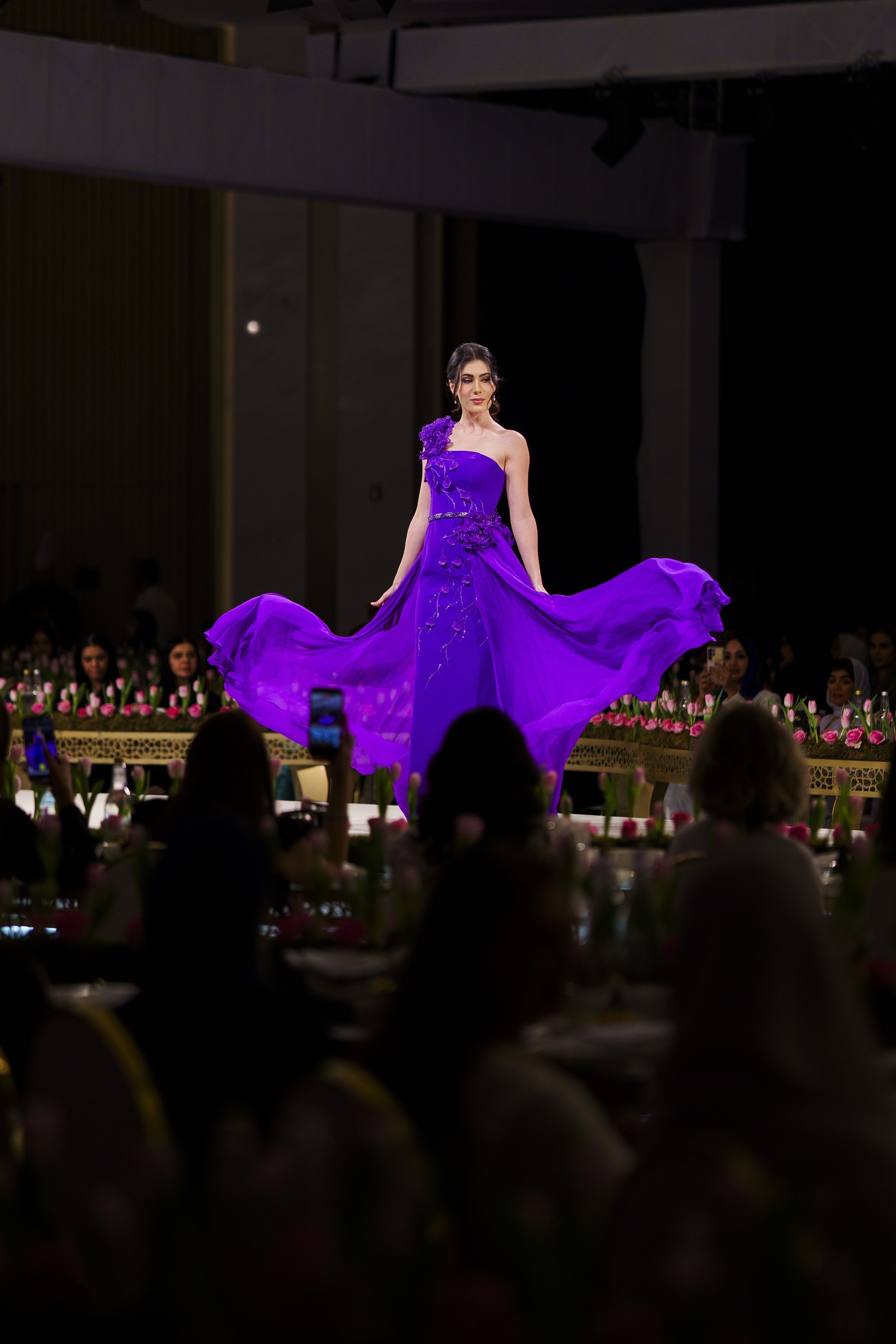 2510ALSADDA-runway_9.JPG