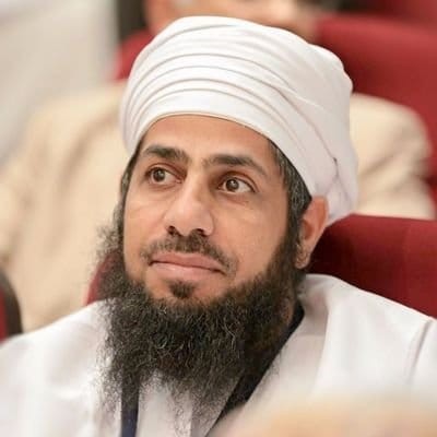 عبدالله العبري محامي واكاديمي.jpg