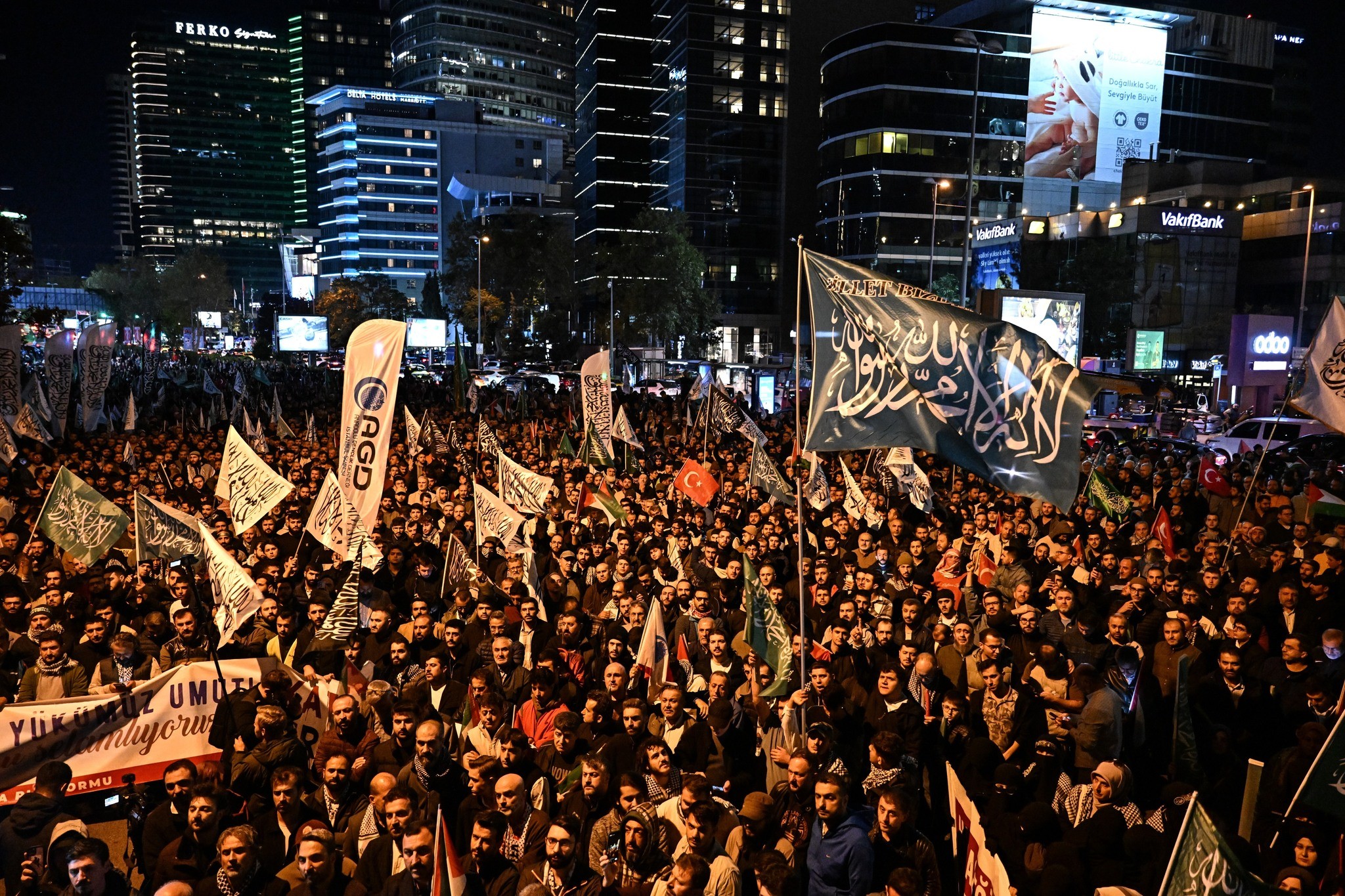 مظاهرات غزة اوروبا الصمود (2).jpg