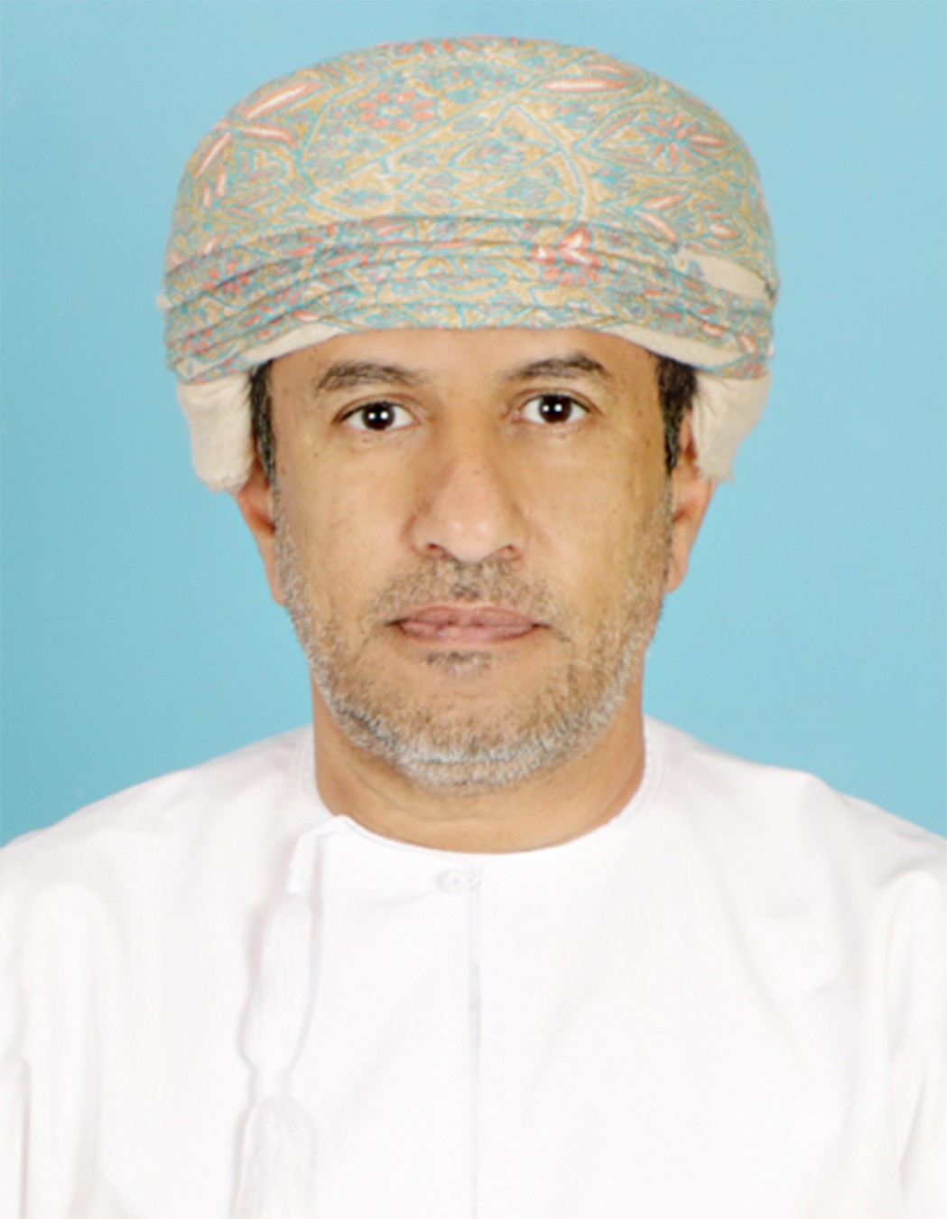 رائد الاعمال احمد بن ثابت المحروقي.jpg