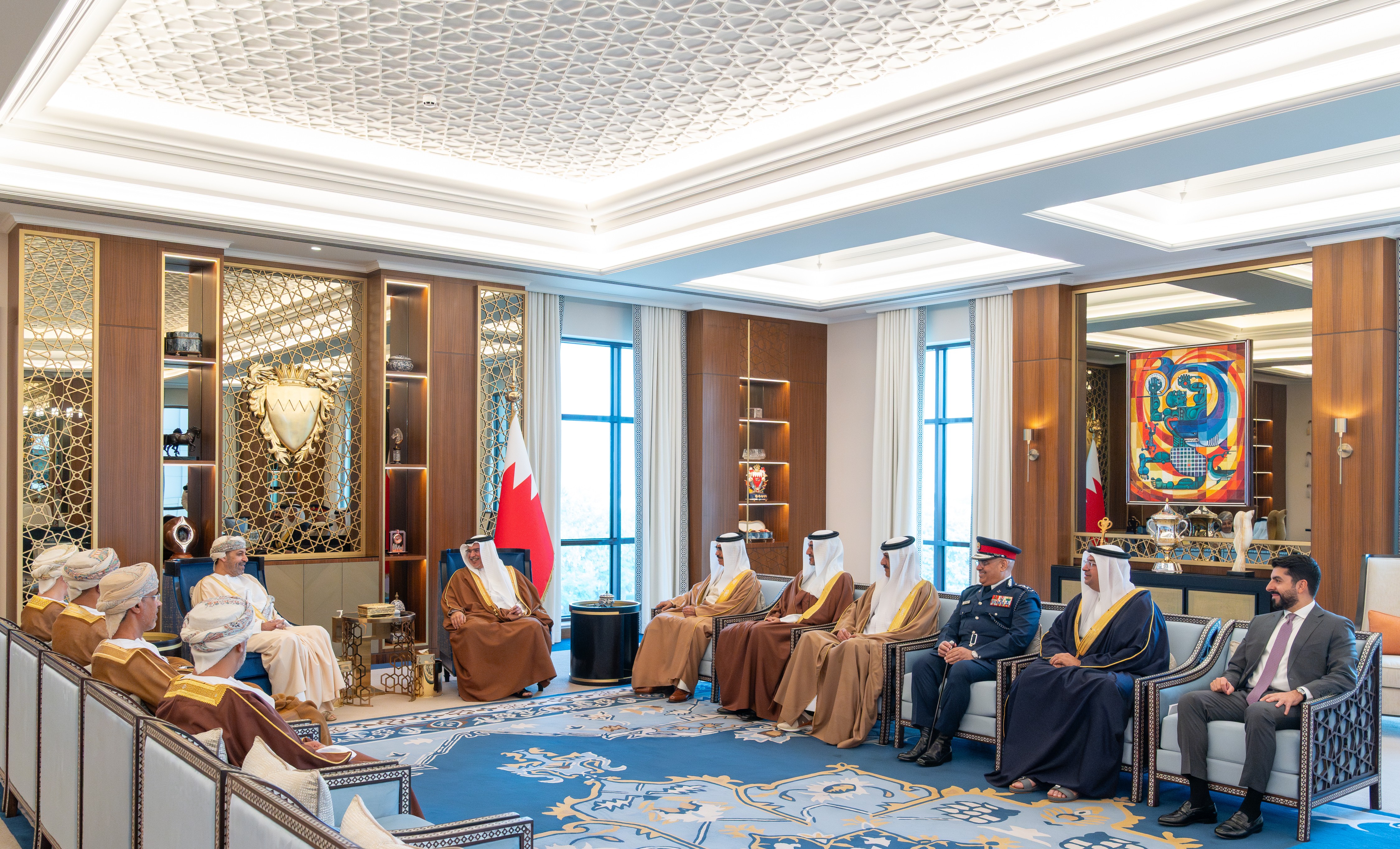 ولي العهد يستقبل حمود بن فيصل (2).jpeg