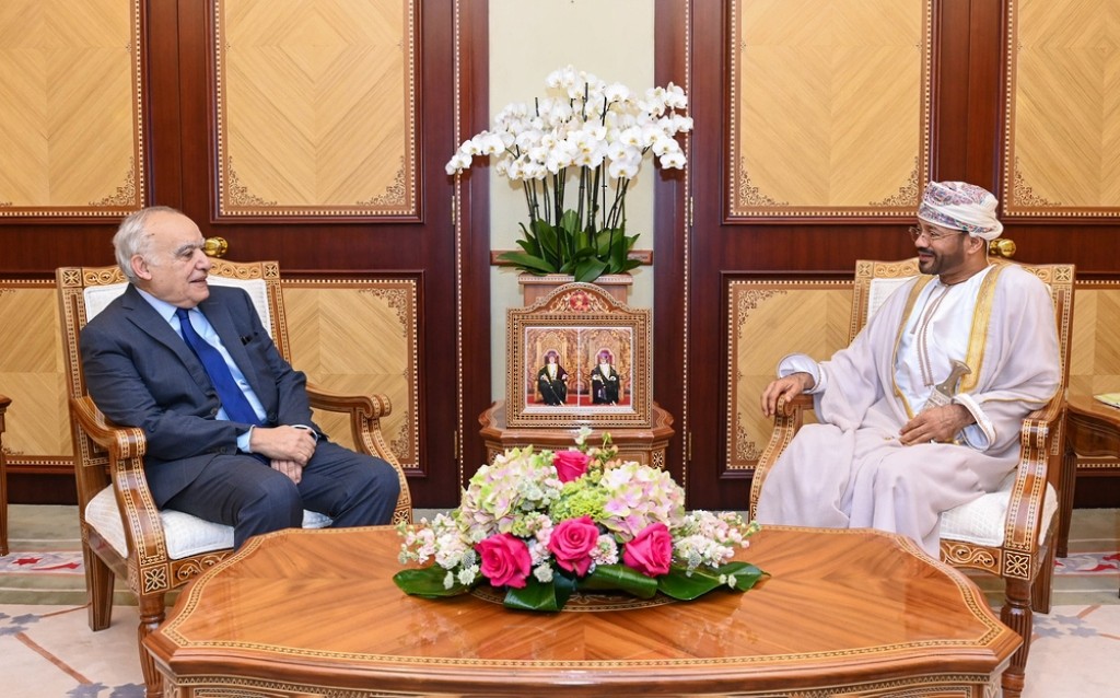 مع الوزير اللبناني.jpg